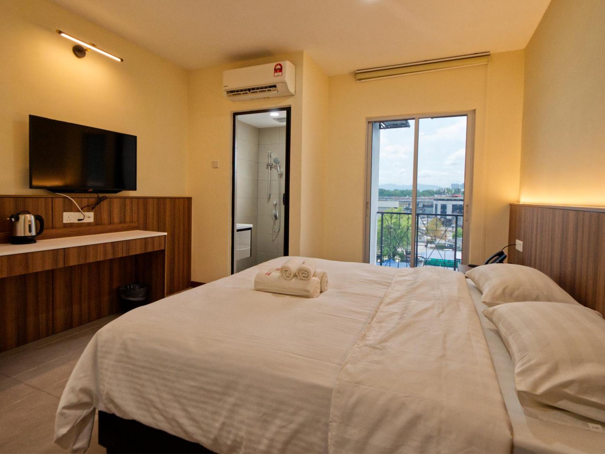 Weiss Hotels Kepong Baru Kampong Jawa Tengah Buitenkant foto