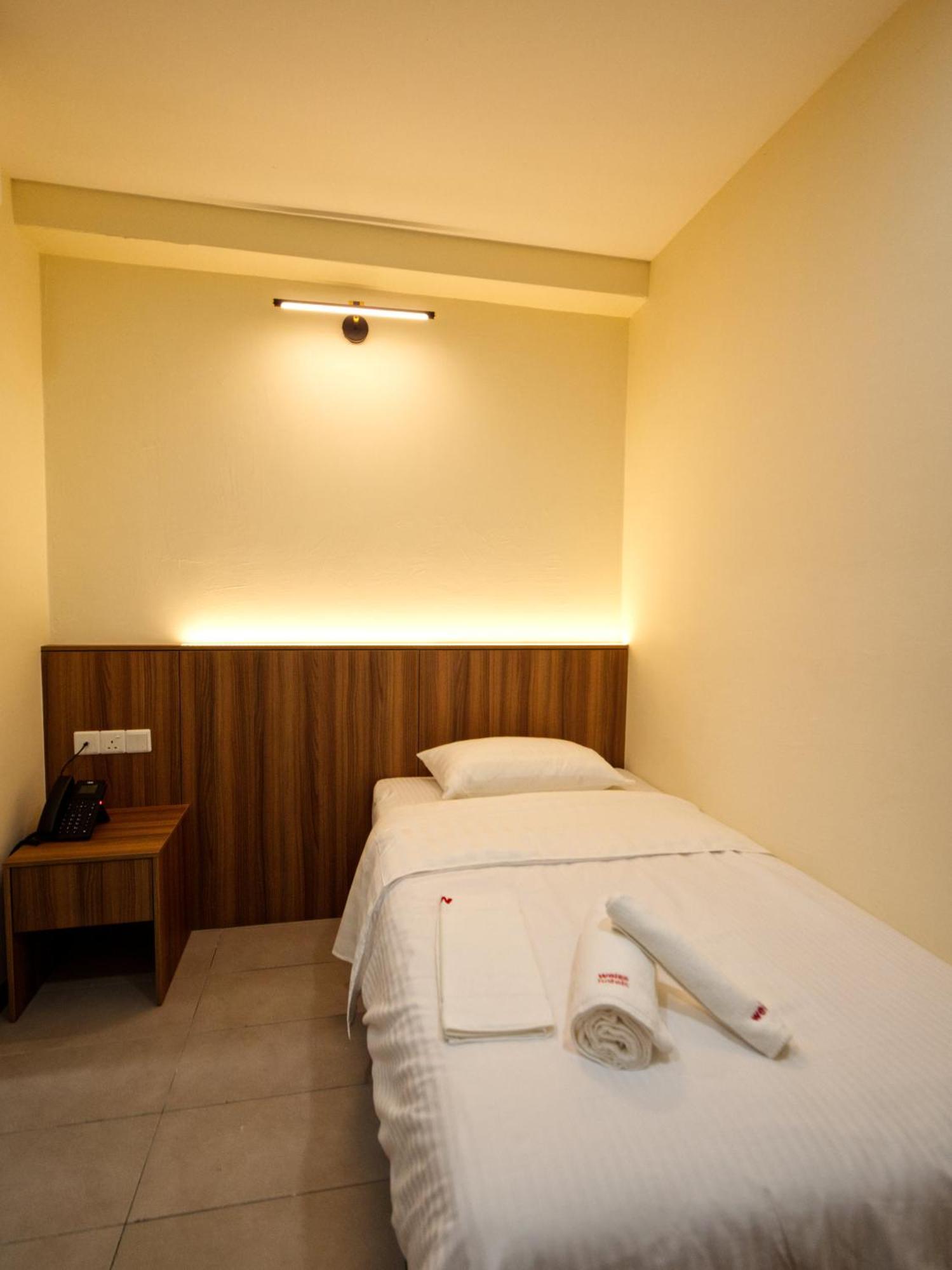 Weiss Hotels Kepong Baru Kampong Jawa Tengah Buitenkant foto