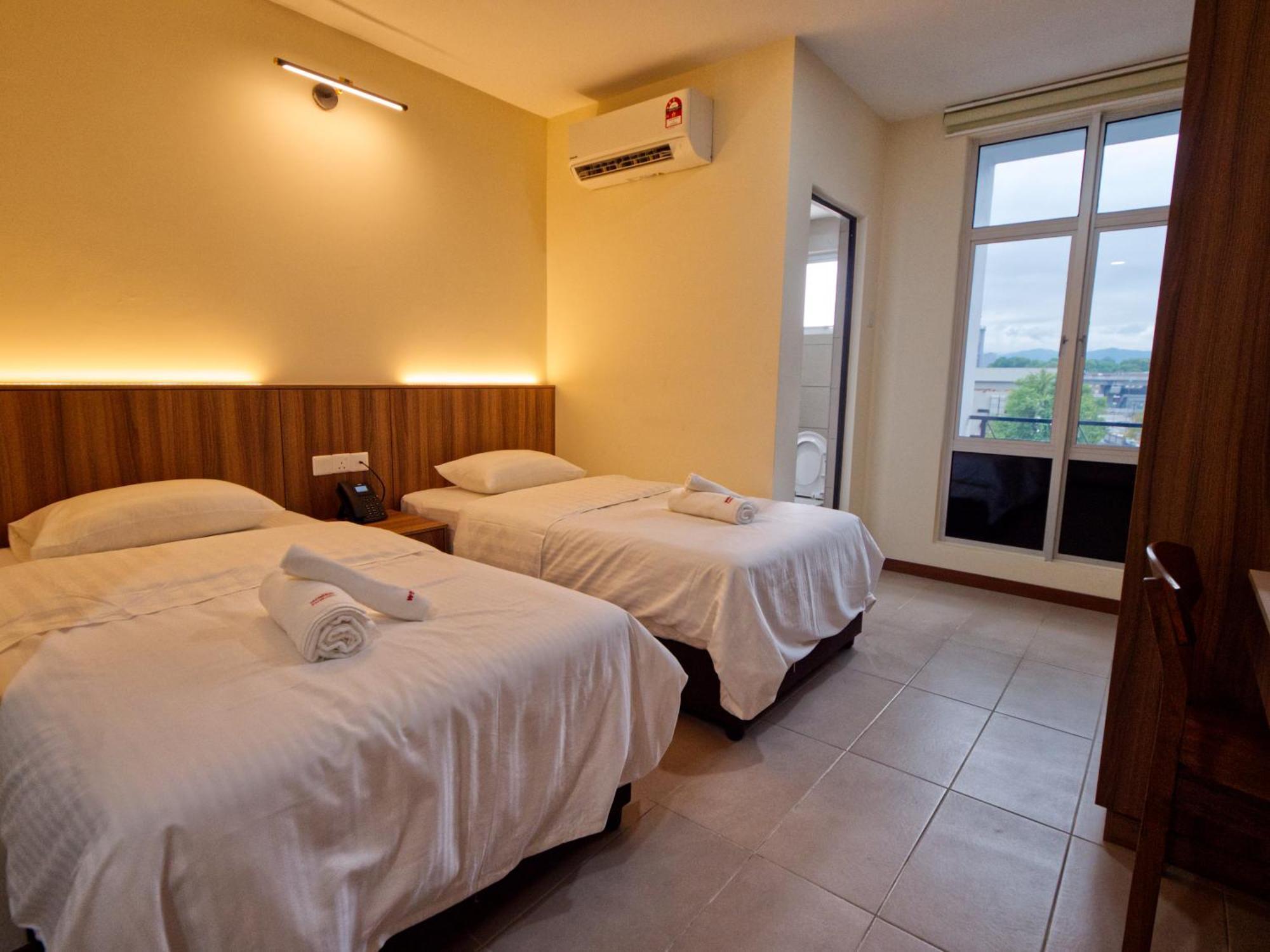 Weiss Hotels Kepong Baru Kampong Jawa Tengah Buitenkant foto