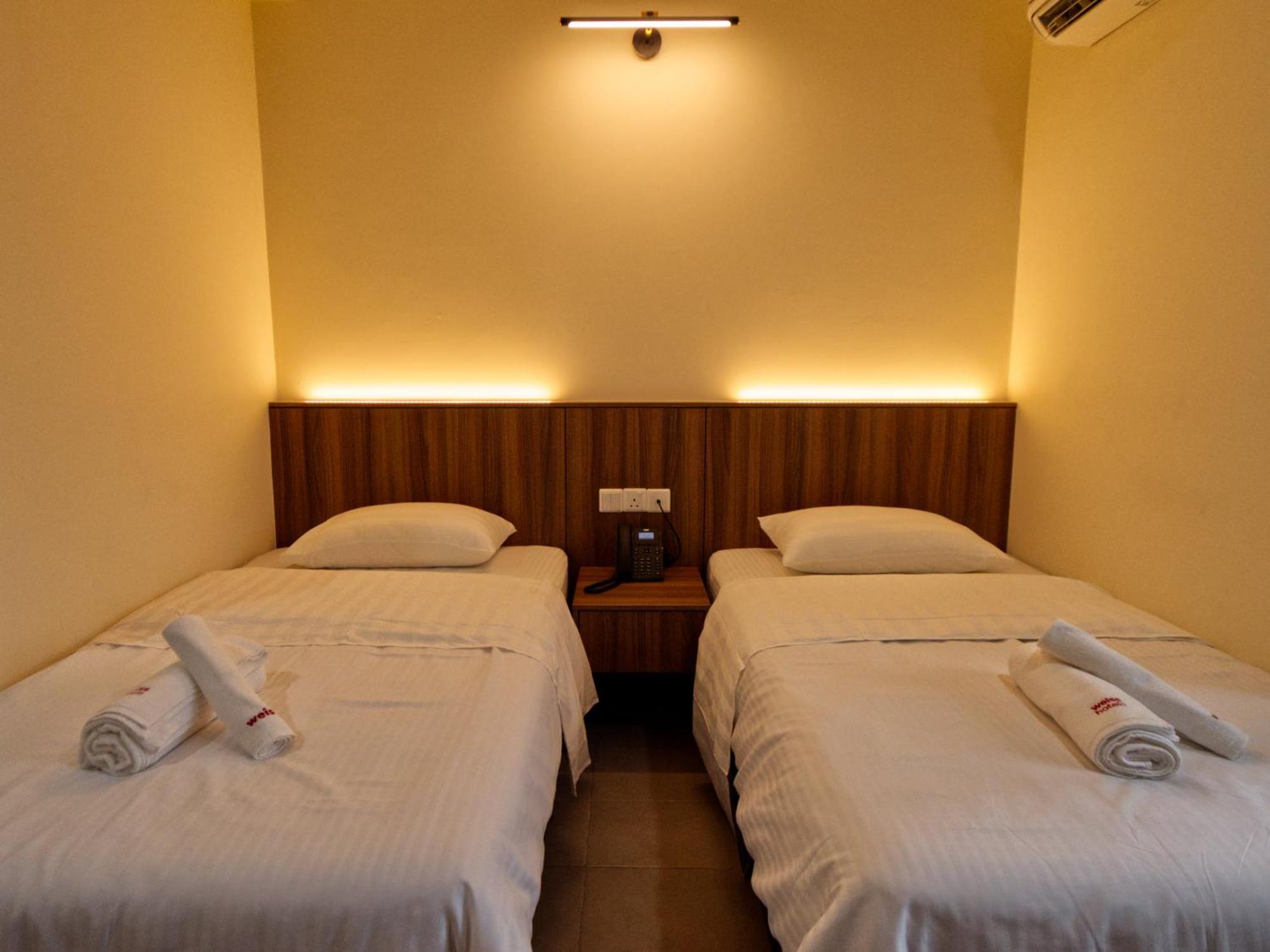Weiss Hotels Kepong Baru Kampong Jawa Tengah Buitenkant foto